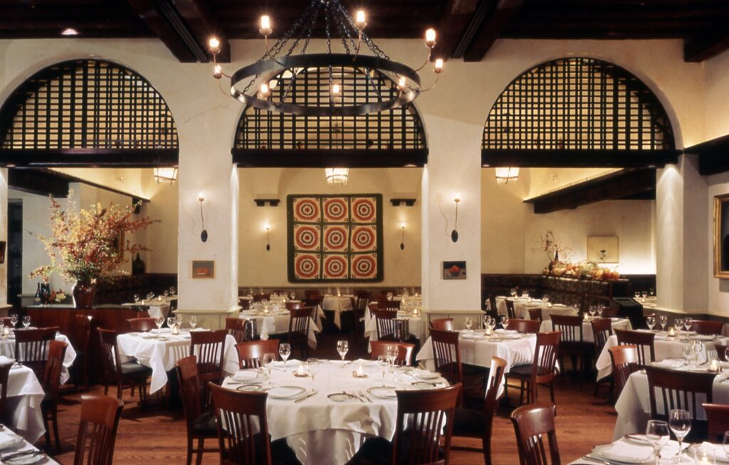 Elegant interior of Gramercy Tavern in Manhattan, a classic favorite among NYC romantic restaurants.
